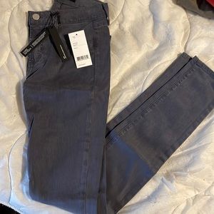 NWT J brand skinny jeans in Navy